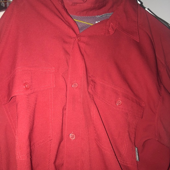 Burgandy Columbia Button-up - Picture 2 of 2